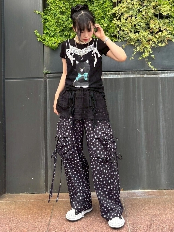 パンツ Candy cotton mini pants Black TINY FLOWER CARGO PANTS | Candy Stripper（キャンディ