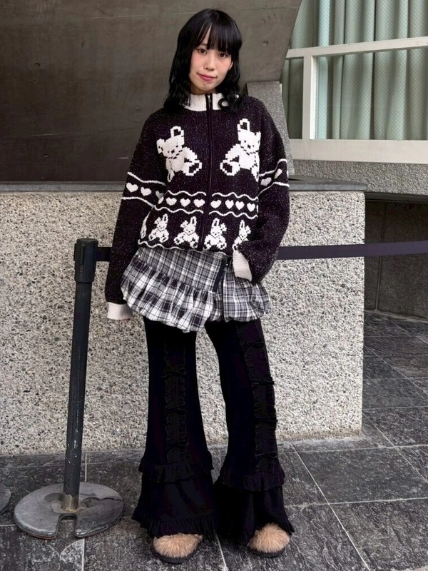 DECORATE RIBBON FLARE PANTS | Candy Stripper（キャンディ