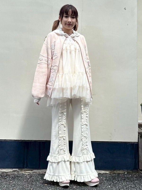 DECORATE RIBBON FLARE PANTS | Candy Stripper（キャンディ