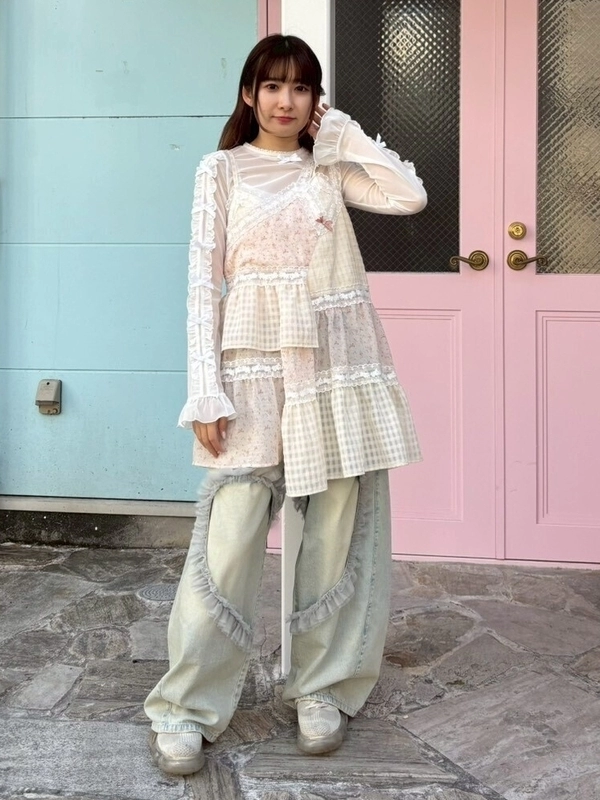 HEART OPEN FRILL DENIM PANTS | Candy Stripper（キャンディ