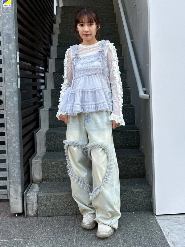 HEART OPEN FRILL DENIM PANTS | Candy Stripper（キャンディ