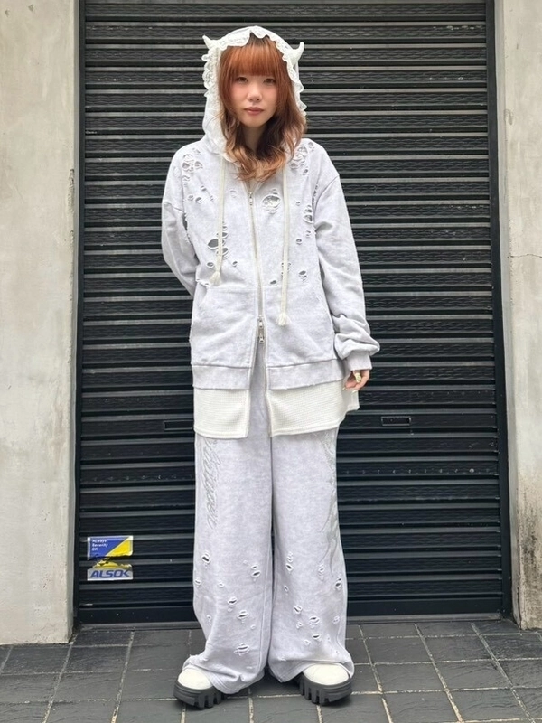 DEVIL HORN LACE HOODIE | Candy Stripper（キャンディ ストリッパー